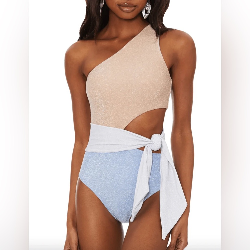 Carlie One Piece in Frost
BEACH RIOT